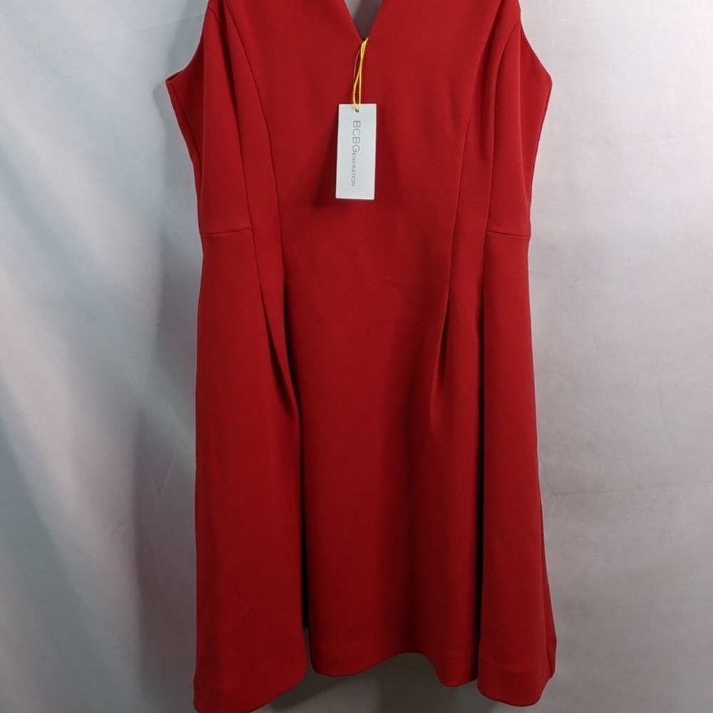 BCBGMaxAzria Red Sleeveless V-Neck Midi Dress